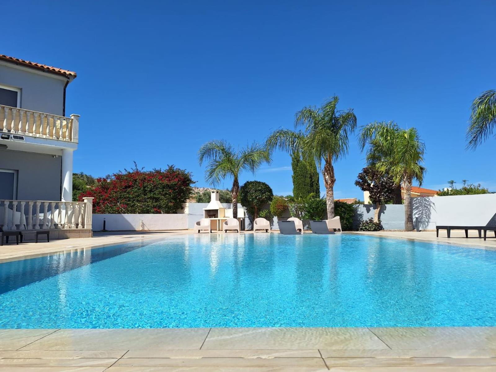 Grand Villa Lynn Seaview Ayia Napa Exterior photo